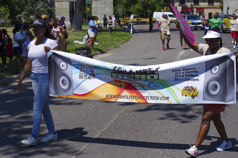 5280 line dance in parade